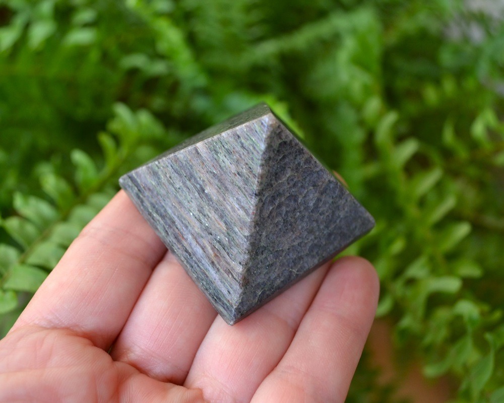 Piramida Iolit (Safir de apa) - imagine 4