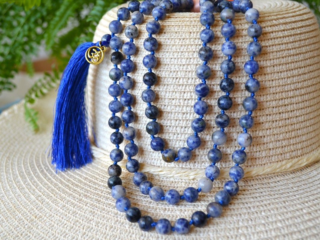 Mala Budista Sodalit 8mm, cu noduri