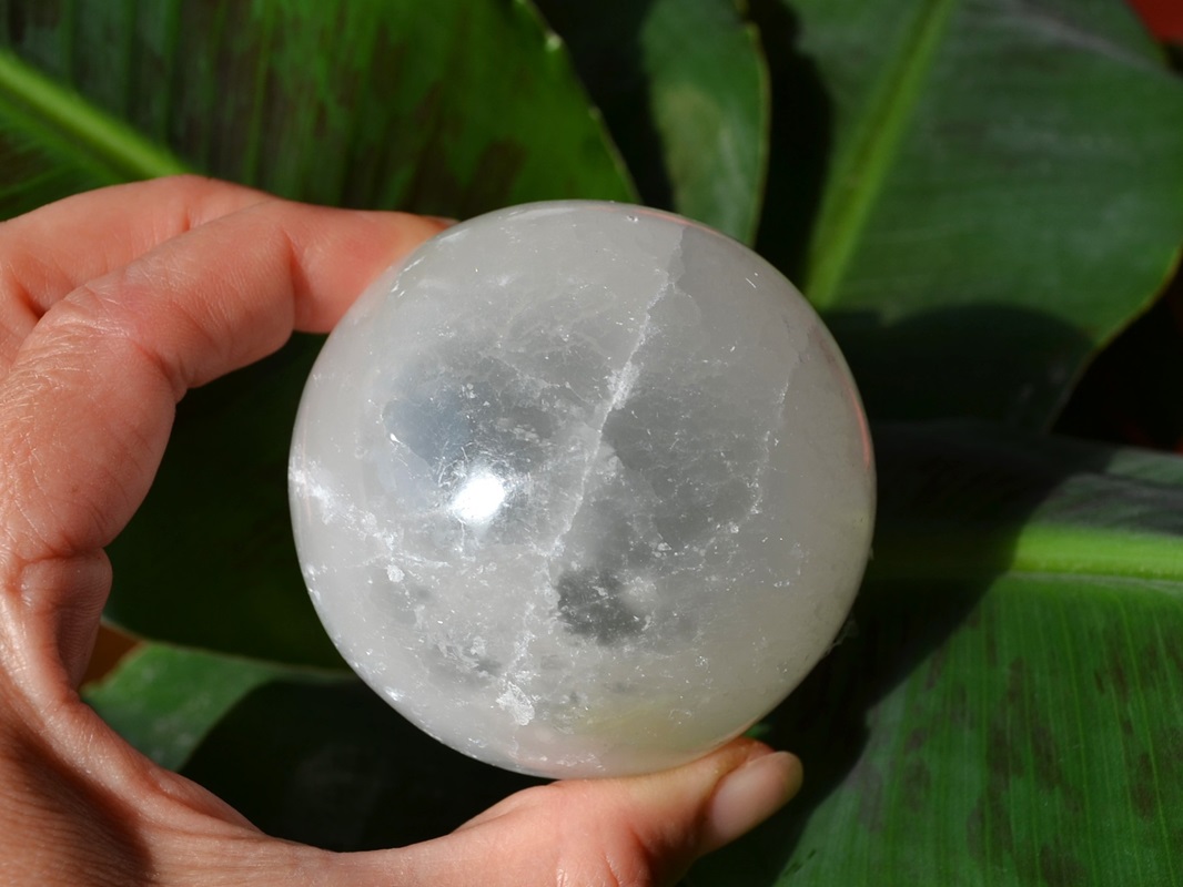 Sfera Selenit Natural 6.7 cm - imagine 3