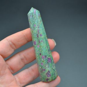 Bagheta Rubin in Zoisit (Aniolit) 8 fatete, 8.8 cm